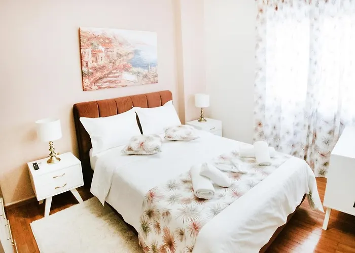 House, Ellinou Stratiotou, Ayia, * Патра