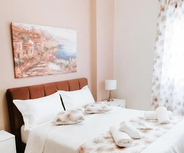 House, Ellinou Stratiotou, Ayia, Апартаменты Патра