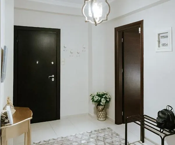 House, Ellinou Stratiotou, Ayia, Патра