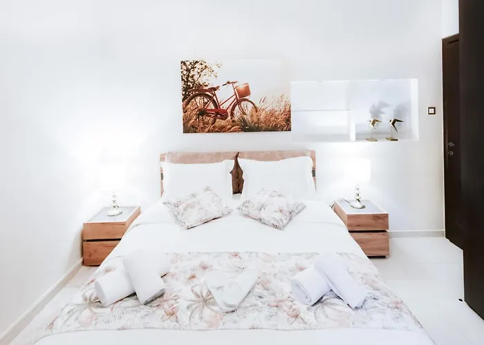 House, Ellinou Stratiotou, Ayia, Апартаменты *