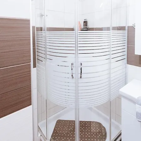 House, Ellinou Stratiotou, Ayia, Appartamento *